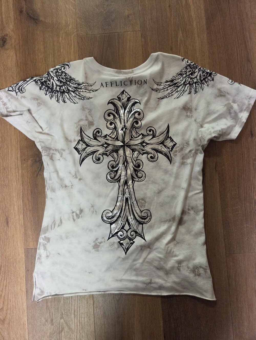 Affliction Women's Tie-Dye V-Neck Top with Wing Print - White/Beige